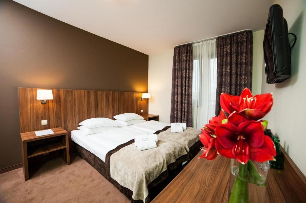 Отель Hotel Zawrat Ski Resort & SPA Бялка-Татшаньска-49