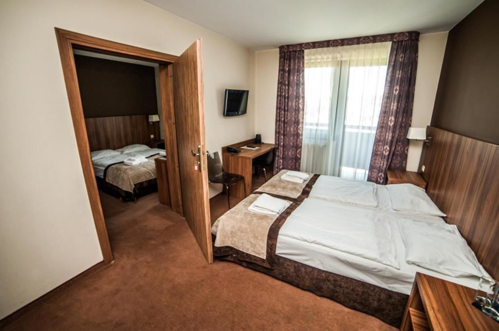 Отель Hotel Zawrat Ski Resort & SPA Бялка-Татшаньска-57