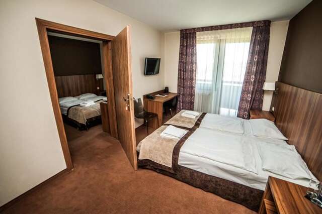 Отель Hotel Zawrat Ski Resort & SPA Бялка-Татшаньска-56